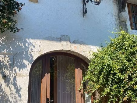 appartement de charme avec terrasse et jardin – farges