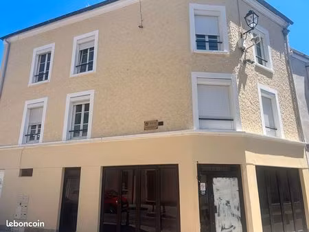 immeuble 7 pièces 150 m²
