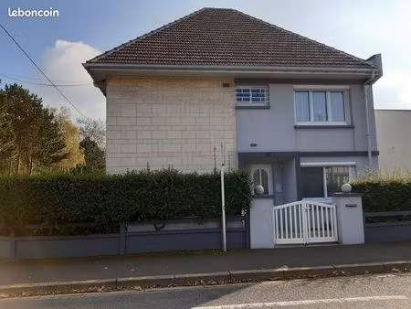 a louer local professionnel rez-de-chaussé 110m²
