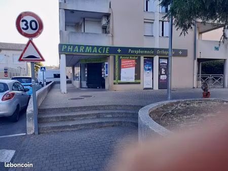 local commercial 125 m2