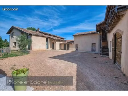 ferme 6 pièces 235 m²