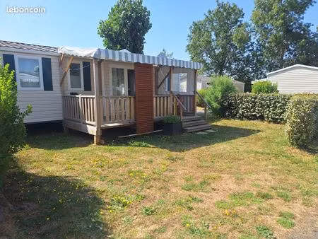 mobil-home en vendée super cordelia 3 chambres avec terrasse couverte et terrain arboré
