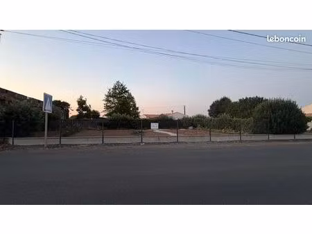 terrain 450m2