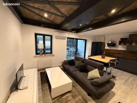 maison de ville climatisée terrasse et garage