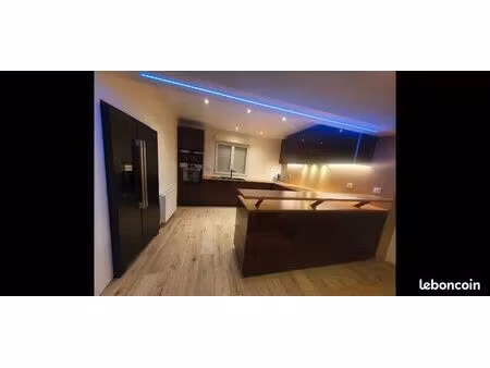 belle maison a louer avec jardin
