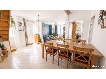 maison de village rénovée – 130 m² – dpe c – 2 terrasses