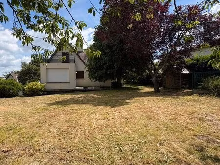 maison à louer f5 et terrain de 1 025 m² / saint-germain-de-la-grange