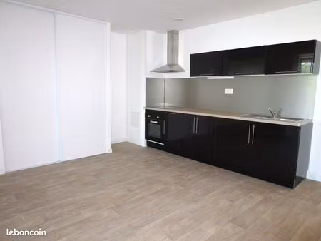 f4 neuf de 150m² avec garage