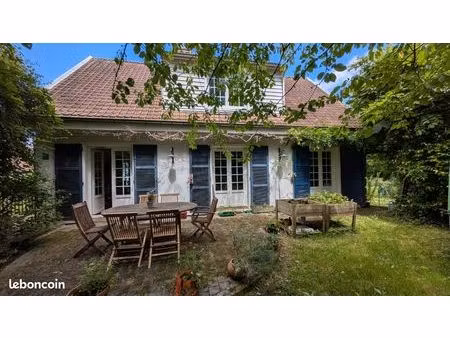 maison 150 m2 + petite maison 60 m2 à restaurer