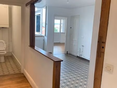 appartement 3 pièces 80 m² avec balcon