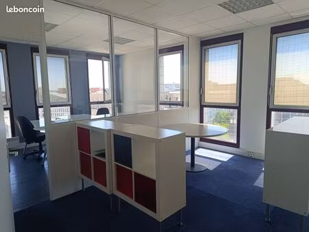 local/bureau gare de st quentin en yvelines