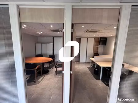 bureau 198 m²