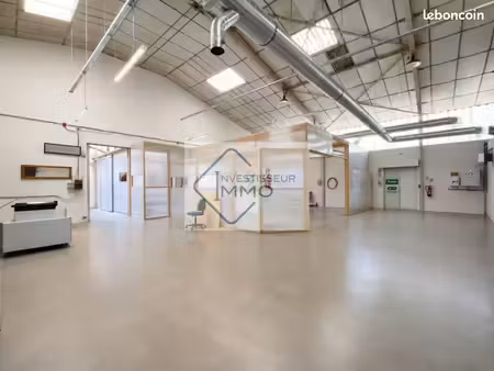 local industriel 1 285 m²