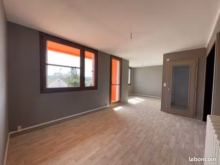 appartement f3 72m2 avec balcon
