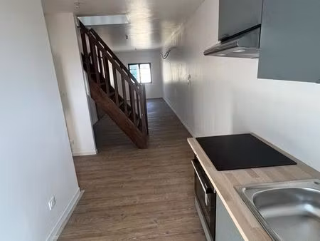 t2 duplex neuf de 56 3 m² avec parking – réalville