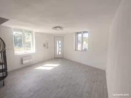 a louer maison 4 pièces de 80m2; entièrement rénovée -hem hardinval