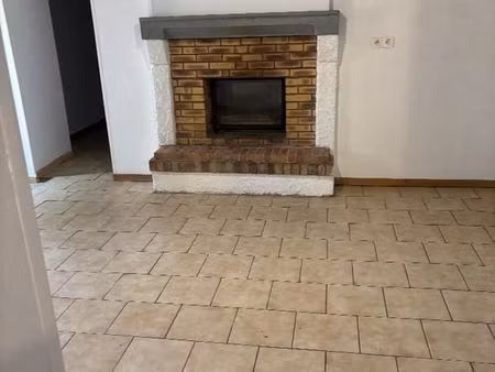 maison a louer au nord de vasles
