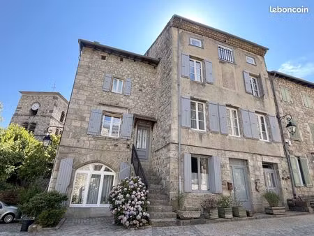 maison 10 pièces 178 m²