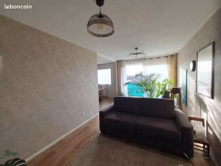 f4 80m2 moulins yzeure avec balcon et garage