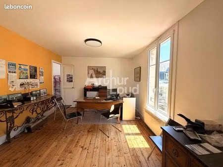 bureaux 160 m² poitiers