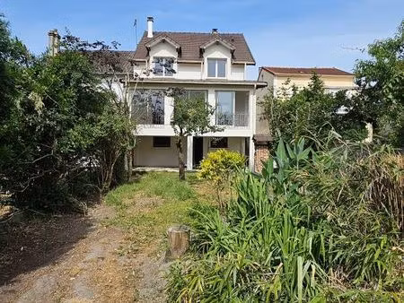 pavillon f5 avec jardin a chelles
