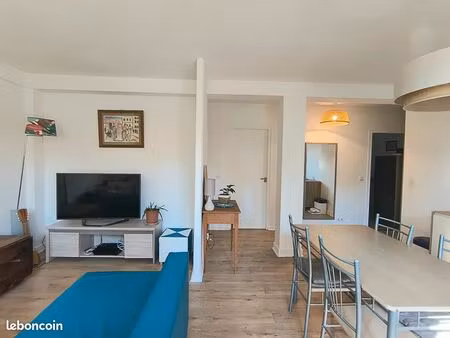 à vendre - appartement 3 pièces de 57 64 m² avec balcon  cave et parking - chaville (92370