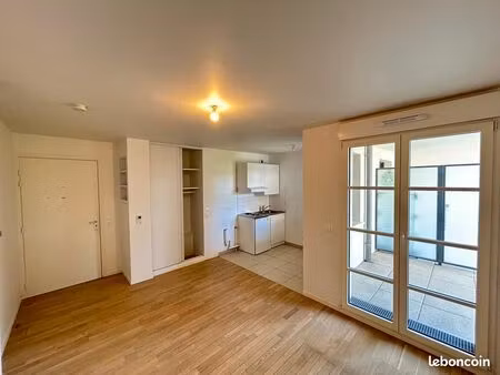 studio 1 pièce 24 m²