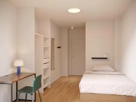 chambre 1 pièce 10 m²