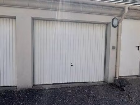 garage / box fermé à louer – palaiseau – 120 mois