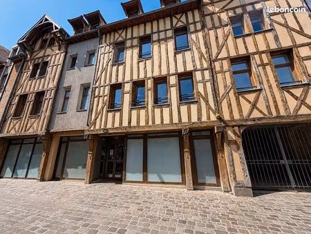 local 86 m² troyes