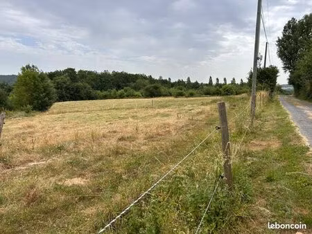 land and shelter to rent | terrain et abri à louer