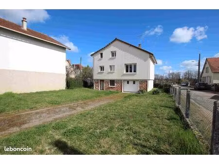maison familiale rénovée – 100 m² – 4 chambres – garage 50m² – villefranche‑d’allier