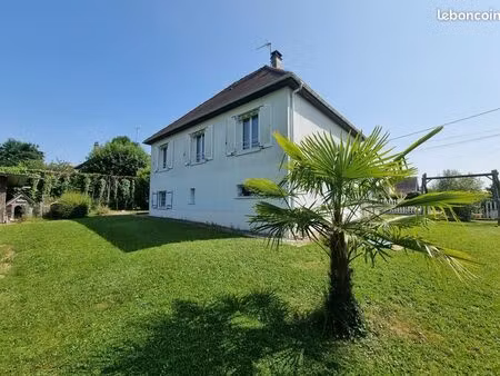 maison d'habitation t4 proche ventre ville