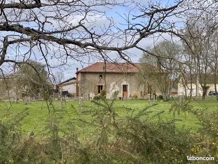 propriété 6 pièces 178 m²