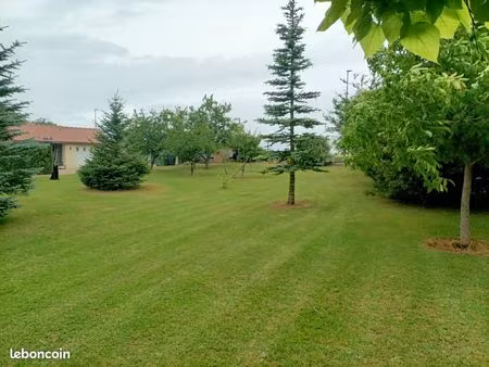 terrain à bâtir de 750m²