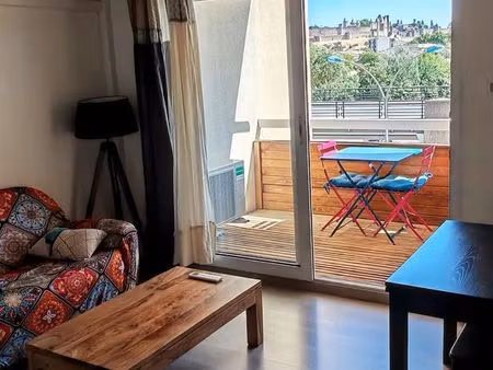 studio meuble disponible de septembre à juin