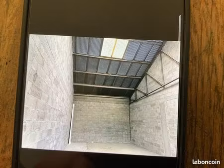 hangars
