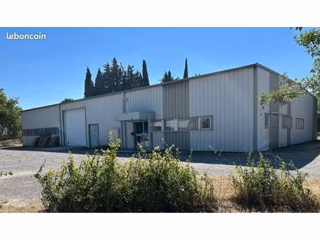 bâtiment industriel ou commercial 700m2