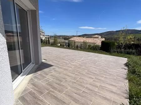 villa 4 pièces 82 m²