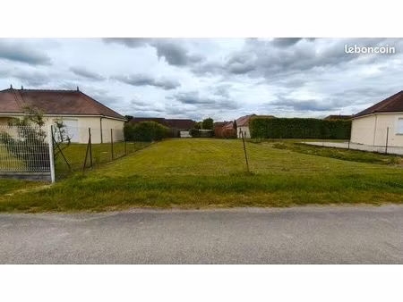 terrain à bâtir de 548 m2