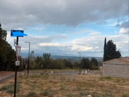 rare terrain de 535 m2 à montlegun