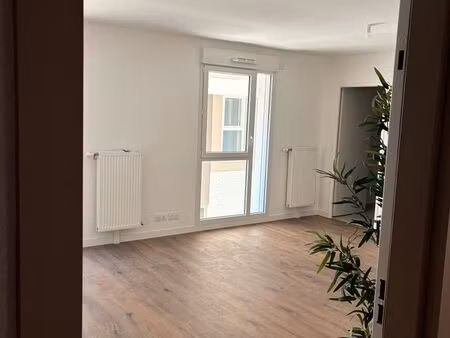 studio 30 m