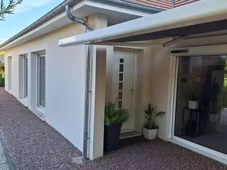 à vendre au cœur du village de marigny-le-chatel