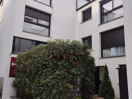 rare  studio de 20m2 avec jardin a usage privatif à deux pas du bord de marne