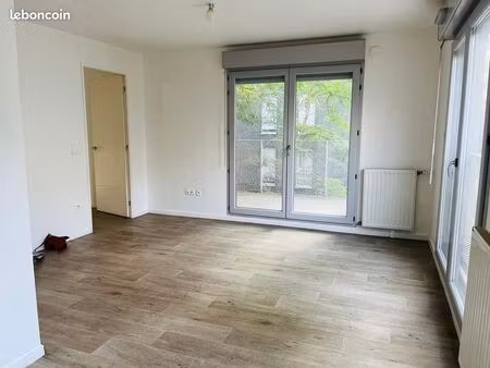 appartement 3 pièces 60 m² avec balcon – sevran freinville  à 2 min du tram t4