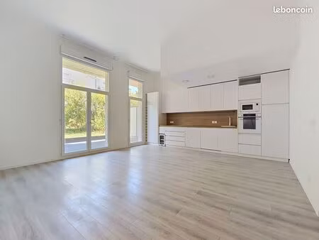appartement 5 pièces 82 m²