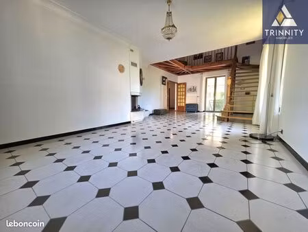 maison de ville 7 pièces 229 m²