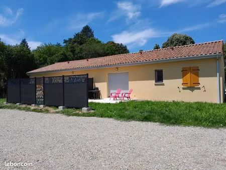 maison neuve  meublée 67m²  plain pied  2 chambres  tv wifi 2 parking saint pardoux proche