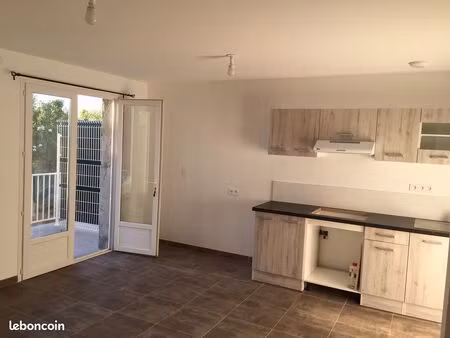 bas de villa t2 à l'année
