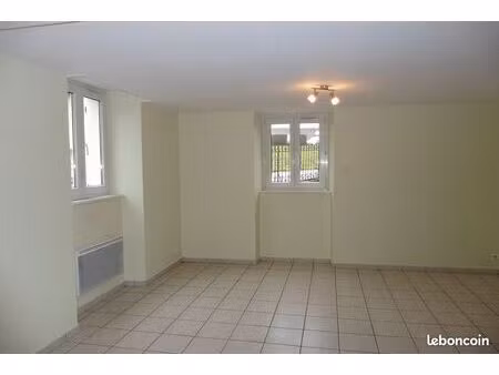 lebetain loue 3 pièces lumineux 55 m²
